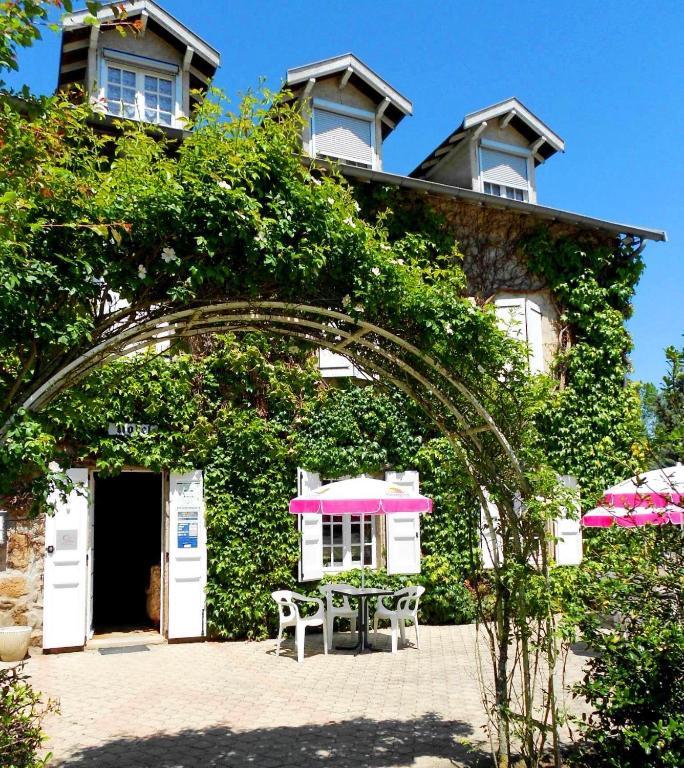 Hotel Restaurant Du Moulin De Barette Blavozy Esterno foto